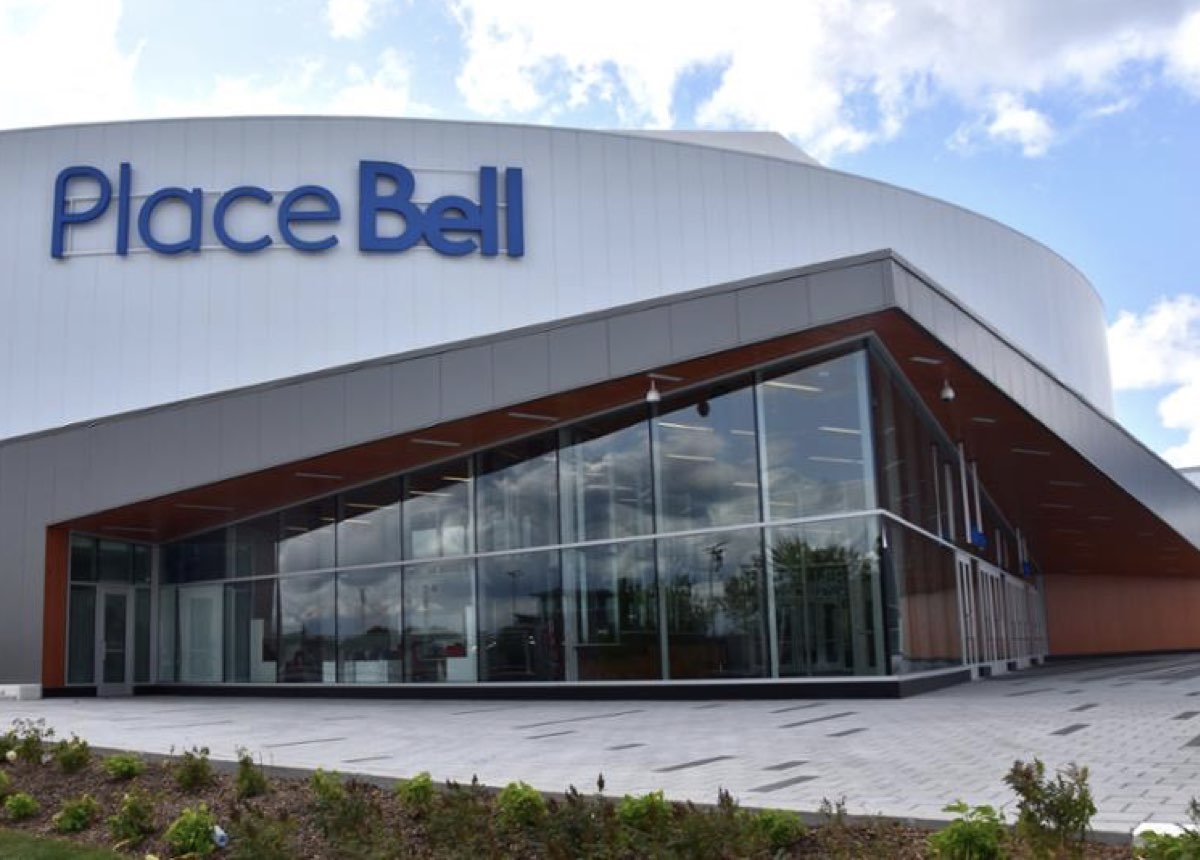 Laval celebrates a new ice rink with a synchro competition